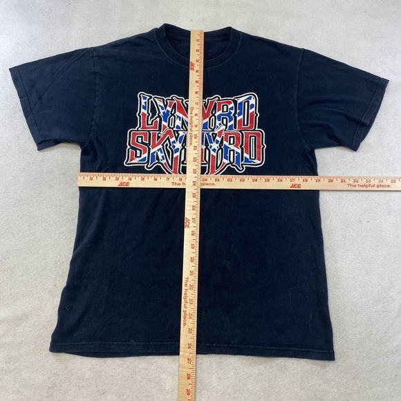 Lynyrd Skynyrd Graphic Band Tee Thrifted Vintage Style Size M - Picture 5 of 12